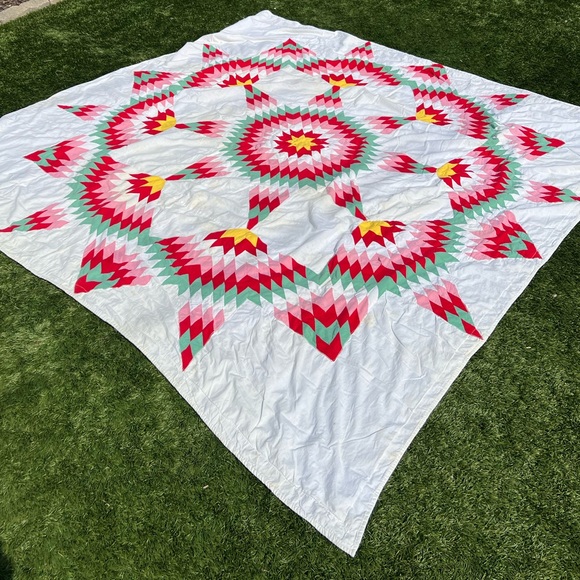 Antique 1936 Starburst Handmade American King Size Quilt - Picture 2 of 5